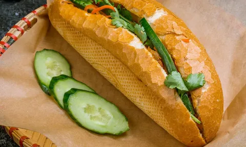 Thưởng thức hương vị bánh mì Sài Gòn xưa